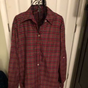 Ladies buttoned up shirt